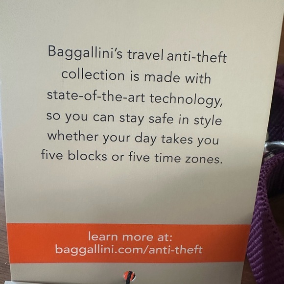 Baggallini anti theft handbag - Picture 8 of 10